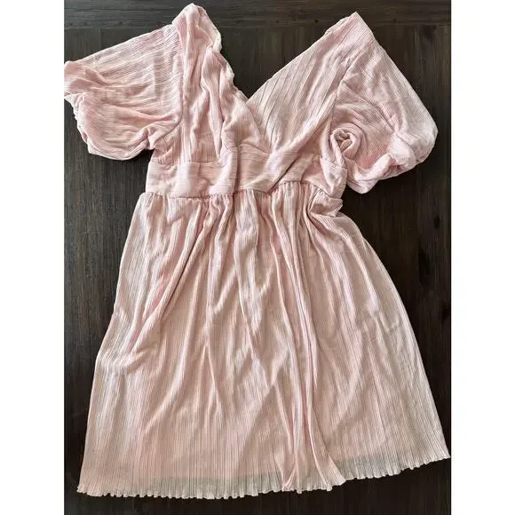 Boohoo Soft Pink Pleated Chiffon Dress Womens 24 Midi Flutter Sleeve Fit Flare - Picture 7 of 11